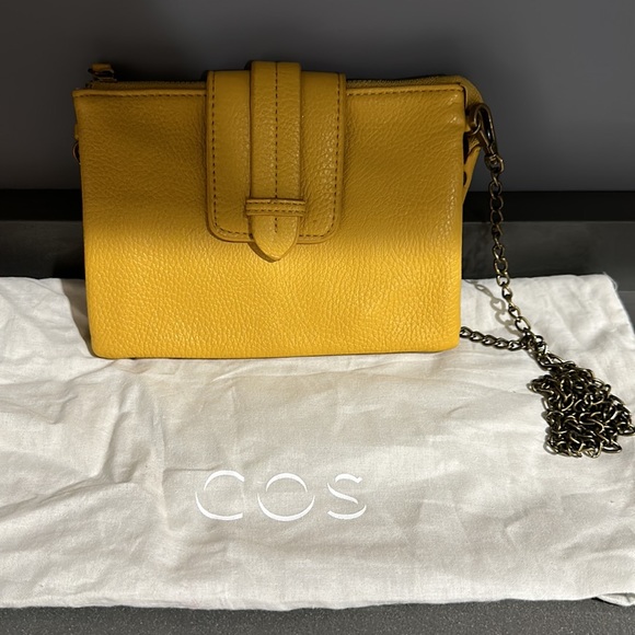 NEW! COS mustard yellow crossbody bag - Picture 2 of 6